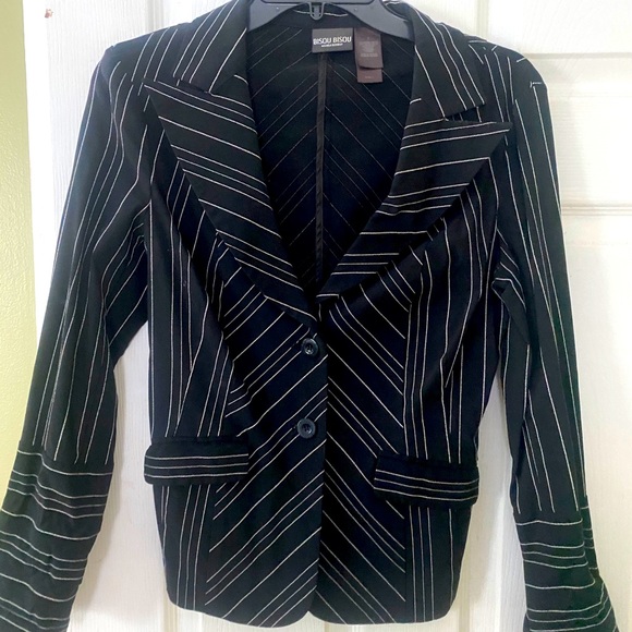 Bisou Bisou blazer - Picture 1 of 3